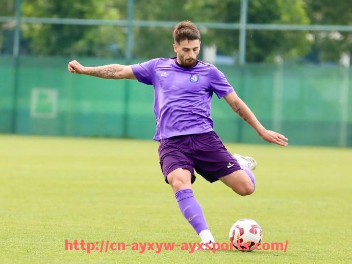 爱游戏体育-世俱杯与奥运会足球项目的观众差异及原因分析